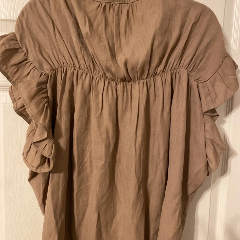 Ruffled Top - Picture 3 of 6